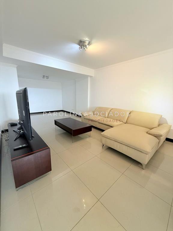 Apartamento en venta de 4 dormitorios en Torre