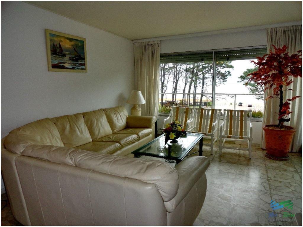 Apartamento súper amplio y cómodo , con vista,