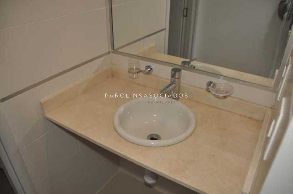 Departamento en Venta de 2 dormitorios en Punta