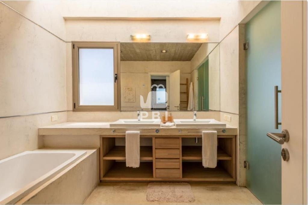 Hermosa casa en venta en barrio Privado - Ref : PBI13813