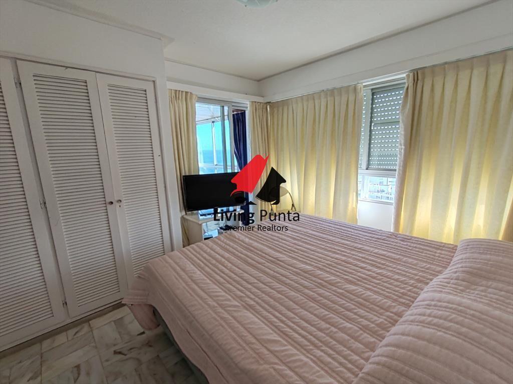 Excepcional unidad en venta. Piso alto y con las