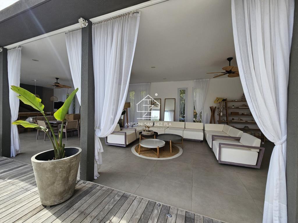 IncreÃble casa en Barrio Privado en Jose Ignacio