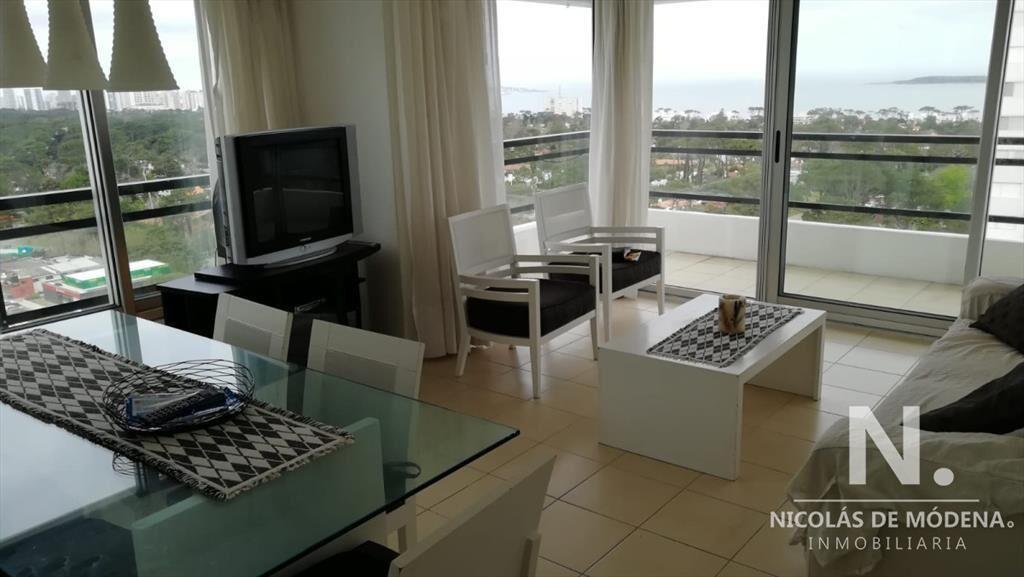 Venta de Apartamento 3 dormitorios. en Jardines del Country