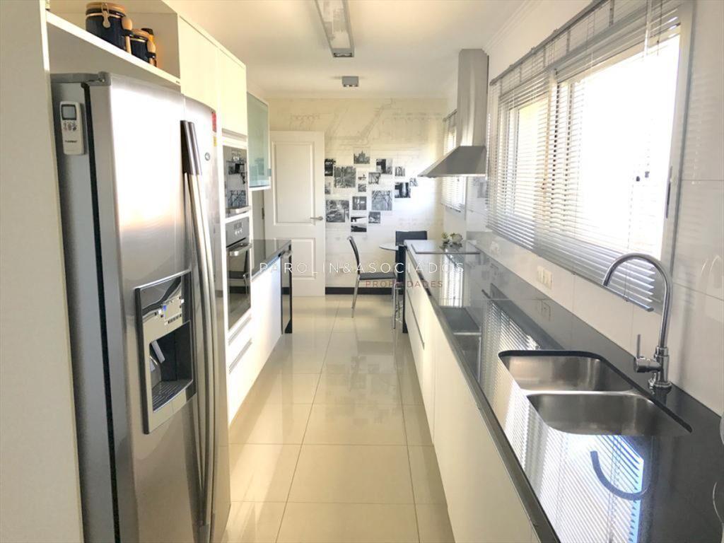 Apartamento en venta de 3 dormitorios en Torre