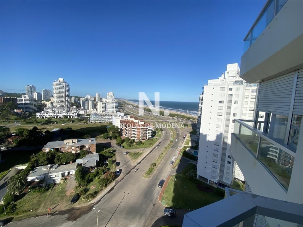 Vende apartamento de 2 dormitorios en Apartamento