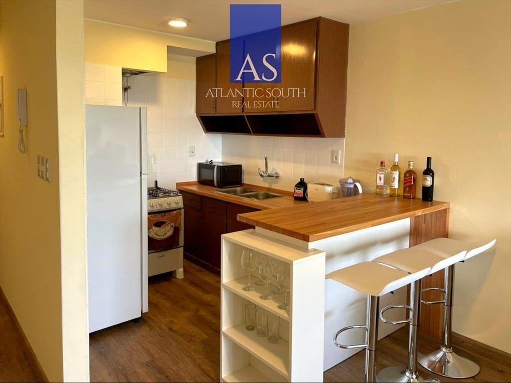 Loft monoambiente reciclado frente al mar con y