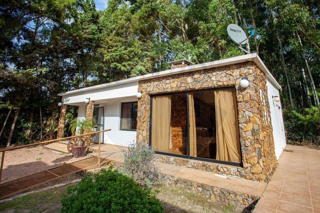 ALQUILER CASA  PROXIMO A CAR ONE  2 DORMITORIOS