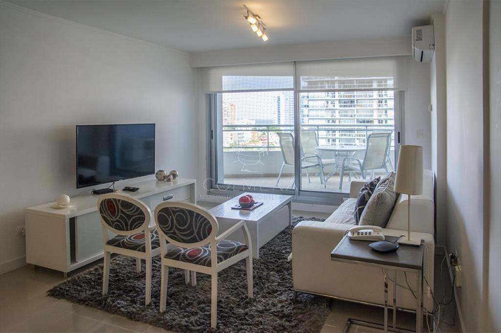 Apartamento en venta de 3 dormitorios en Forest Tower , Pun