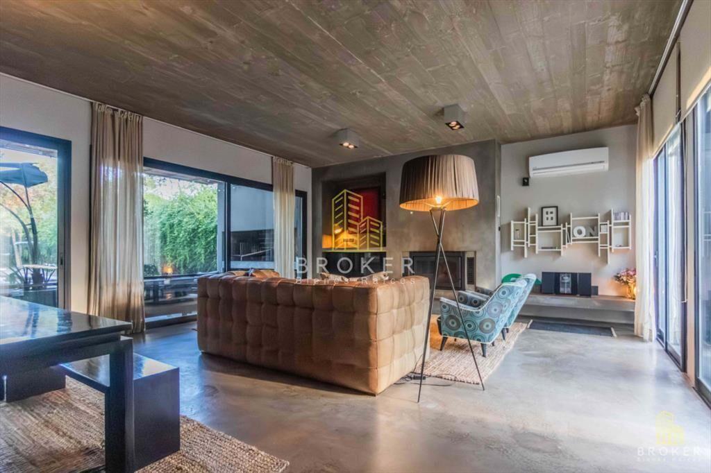 Venta Casa en La Arbolada Barrio Cerrado Punta 3