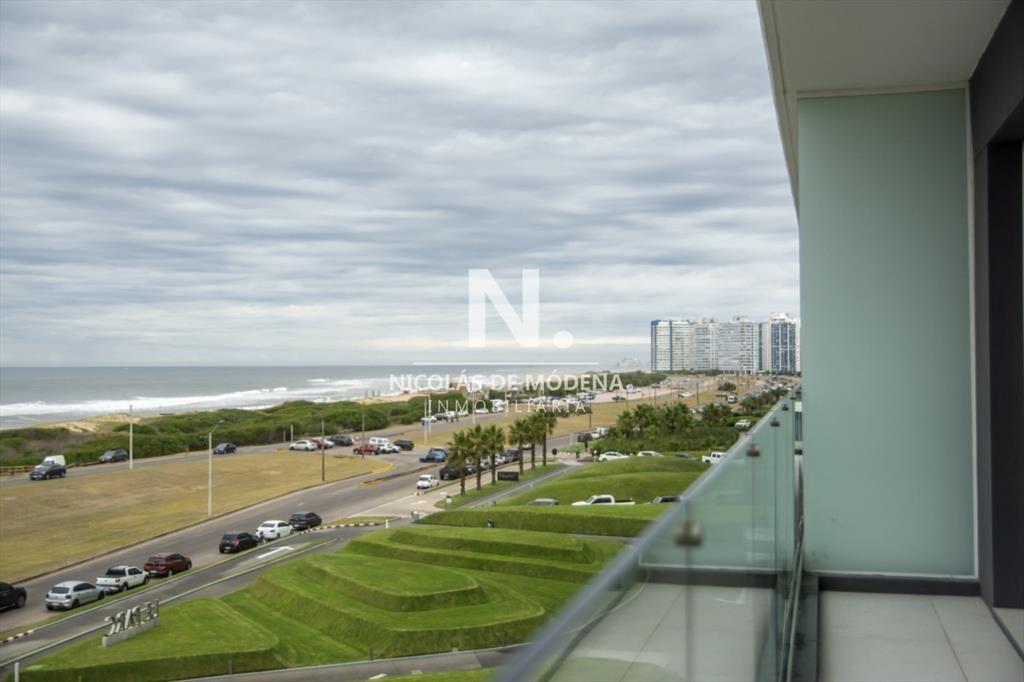 Vistas panoramicas de Playa Brava, Departamento 3