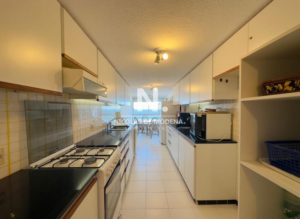 Vende apartamento de 3 dormitorios en Brava, del