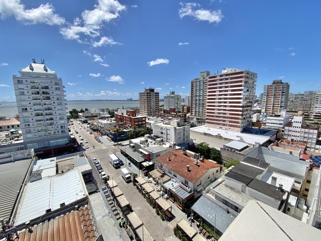 ALQUILER TEMPORAL APARTAMENTO DE 3 DORMITORIOS 3 BAÑOS 1 E