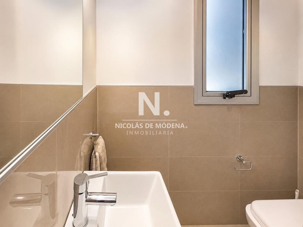Vende departamento de 2 dormitorios y medio en al