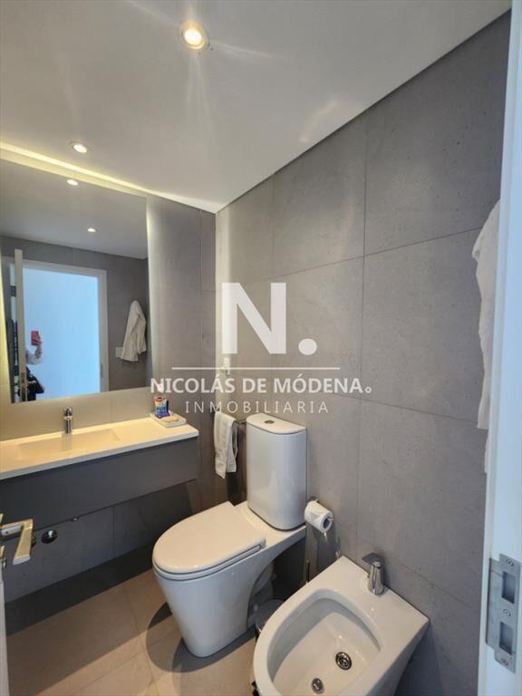 Vende apartamento de 3 dormitorios en suite, con vista al m