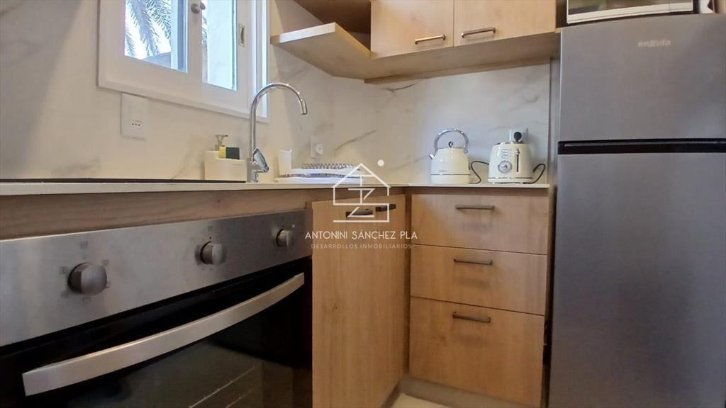 Apartamento en alquiler anual 1 dorm - Edificio