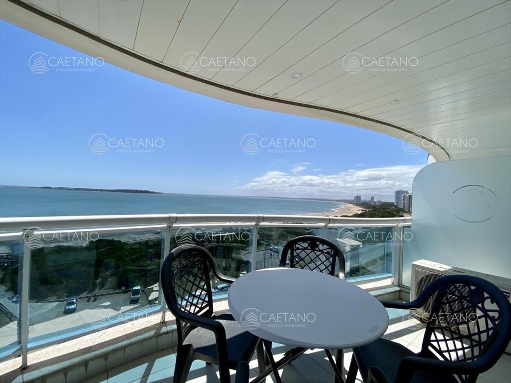 Venta apartamento 3 dormitorios. Playa mansa, del