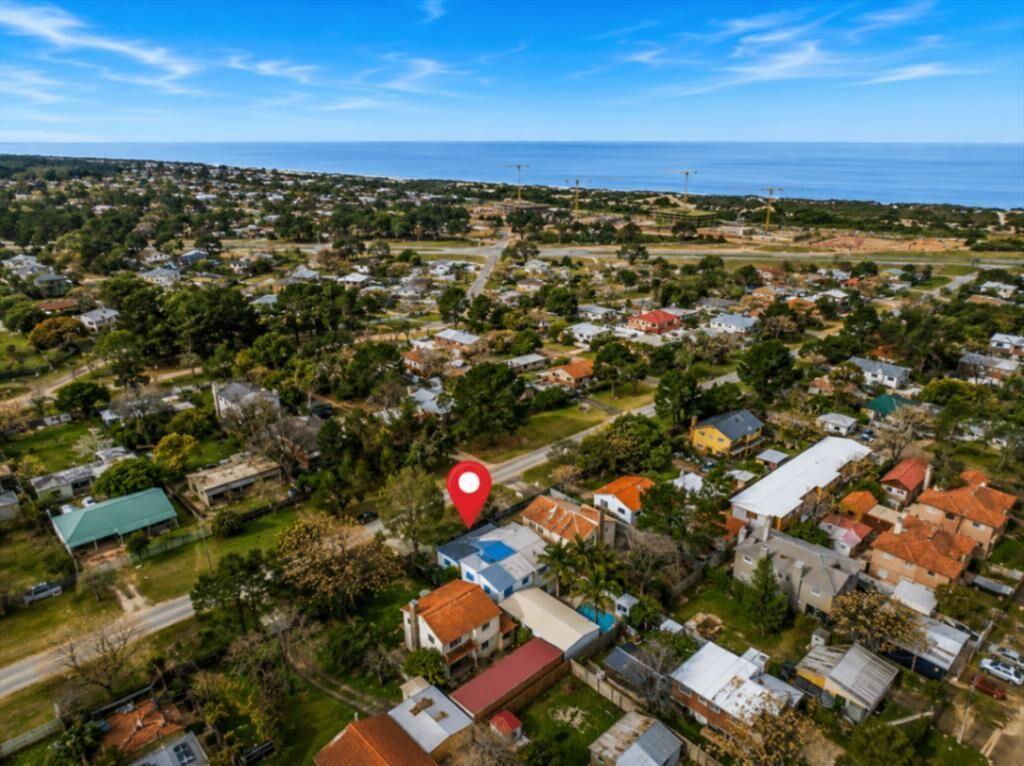 Venta de Casa de 4 dormitorios con Piscina en El Pinar S...