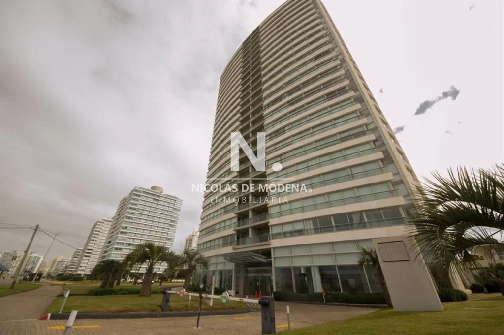 APARTAMENTO ESQUINERO, LE PARC EN VENTA