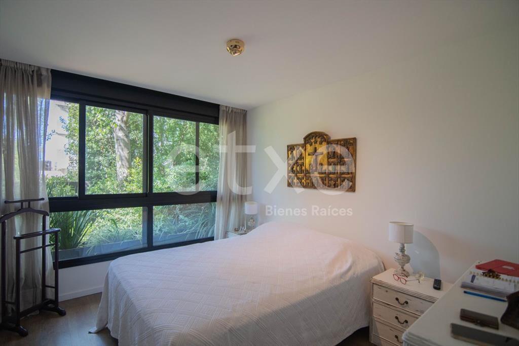 Apartamento planta baja Venta Jardines de Carrasco...