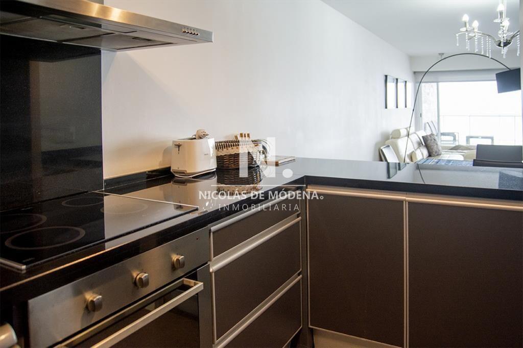 Vende apartamento. Edificio Bonaire. 3 con Brava,