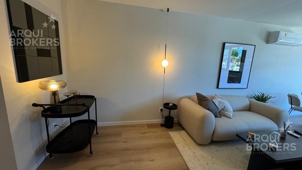 Apartamento de un dormitorio en venta en Buceo - 1907B