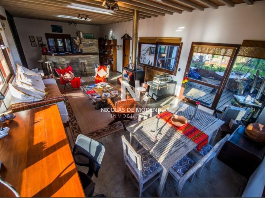 En venta hermosa y espaciosa casa en Solanas, de