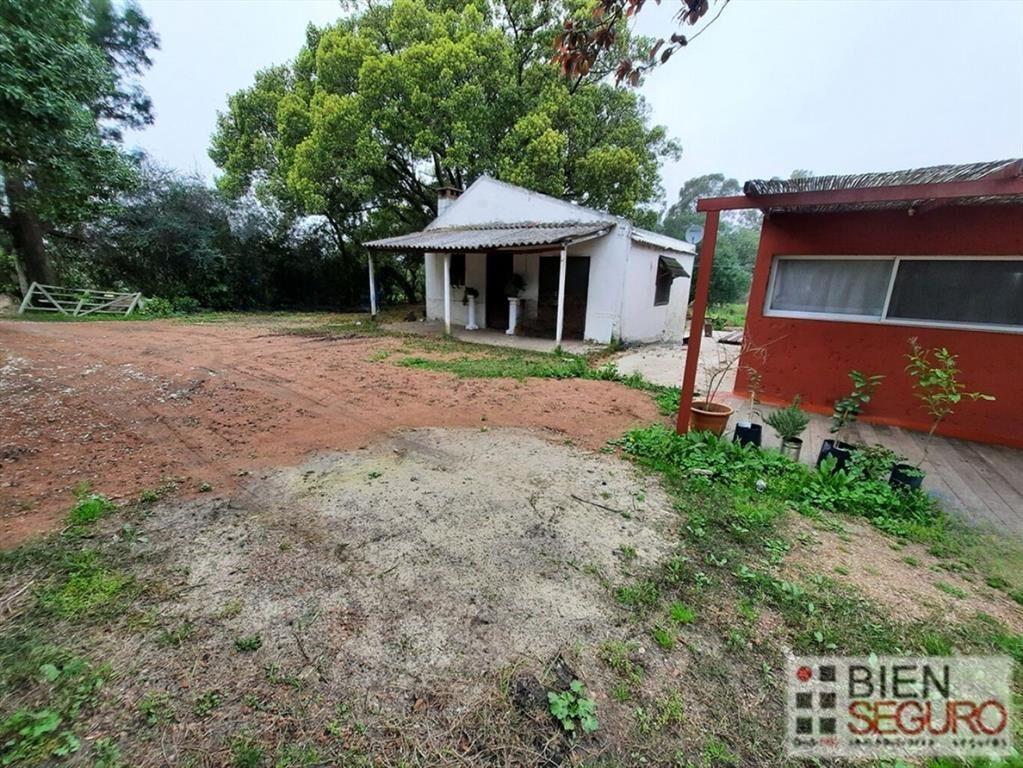 Chacra de 1,1has. con 3 casas en venta en Las Brujas