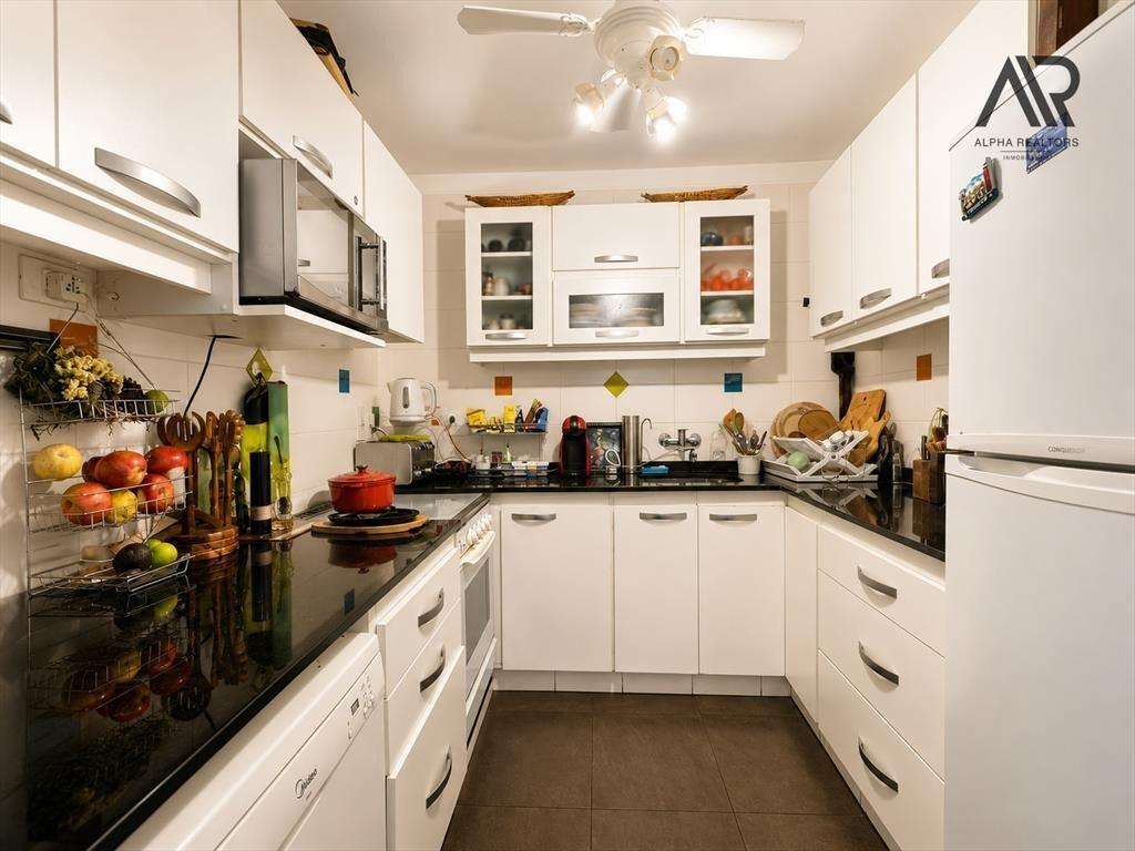 Apartamento en venta c/ cochera en Península