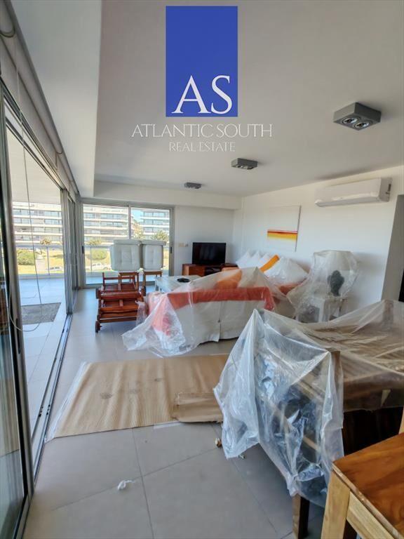 Apartamento moderno primera linea Playa Brava 3