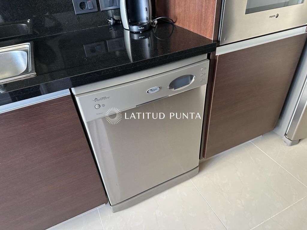 Apartamento con 2 dormitorios en suite