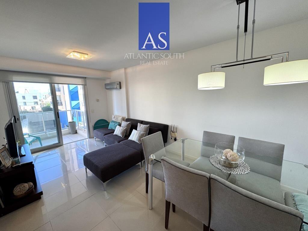 Apartamento de 2 dormitorios en Torre con