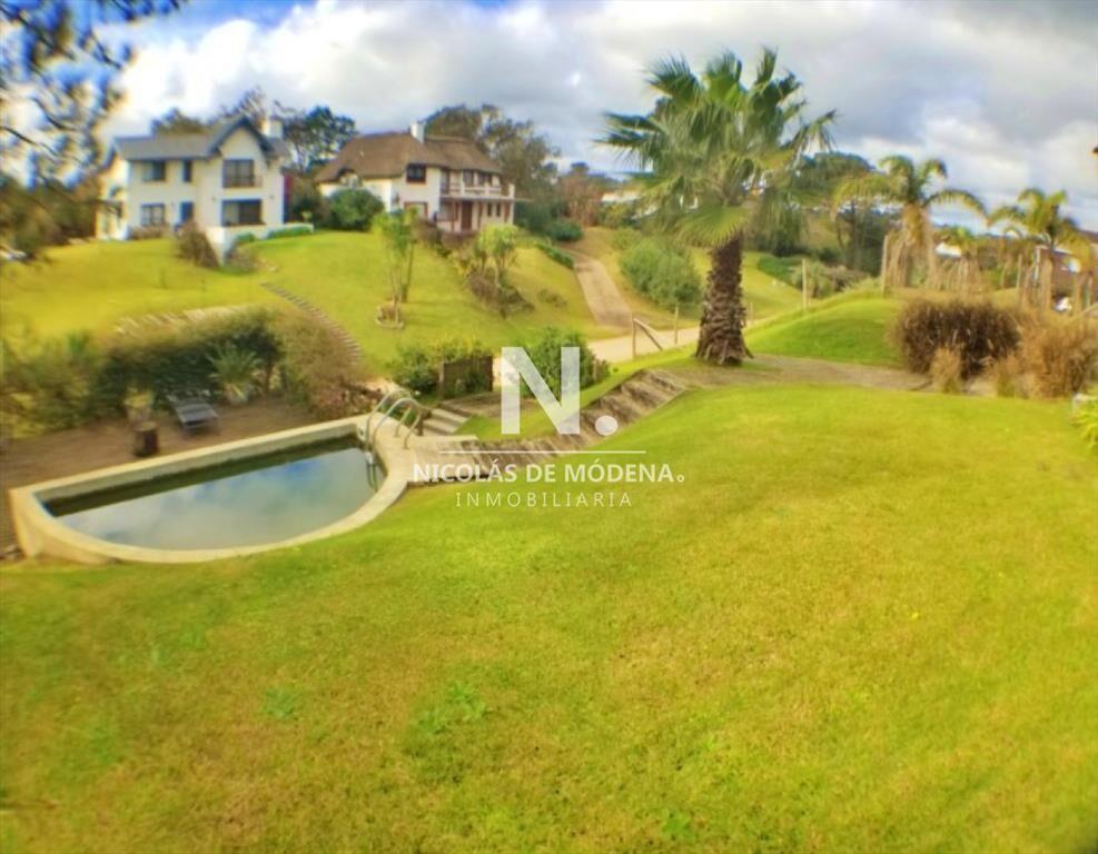 Casa en Pinares - Punta del Este