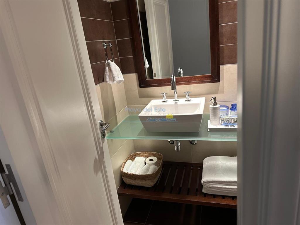 Apartamento en Alquiler de 3 dormitorios en Torre