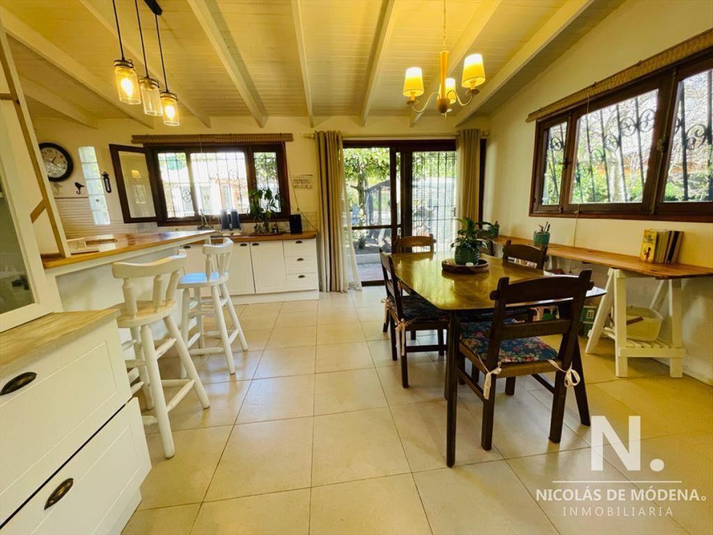 Casa En Venta De 3 Dormitorios Con loft, Ubicada En Mansa,