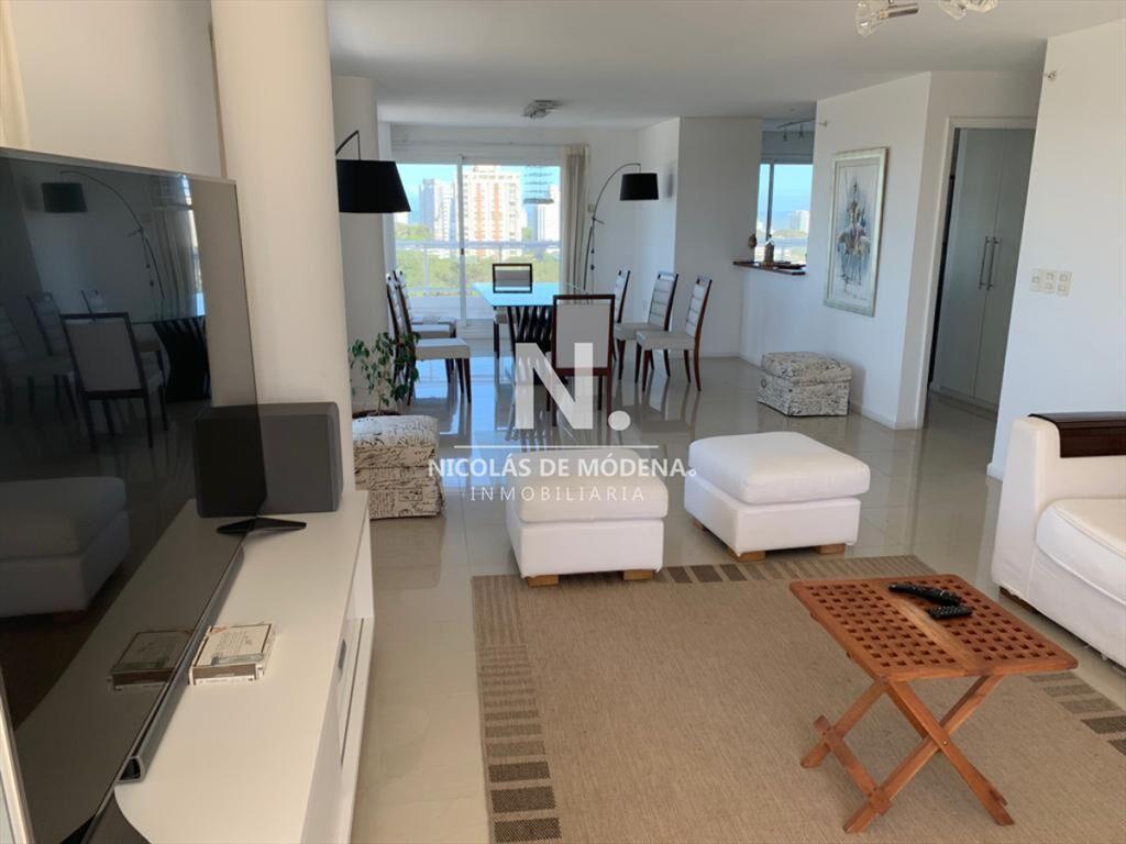 Pent-House excelente en Ed. Jardines de Sierra