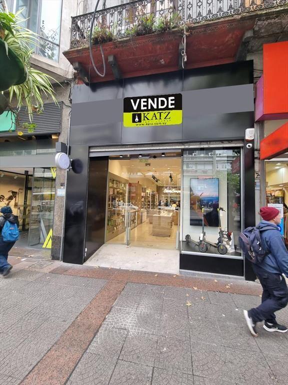 18 de julio casi Convención, 11,40 mts de frente, 514 m2 ,
