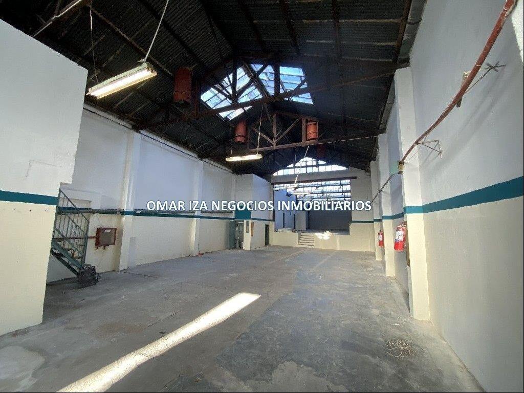 VENTA LOCAL COMERCIAL EN LA BLANQUEADA, 471M2, GALPON, DEPO