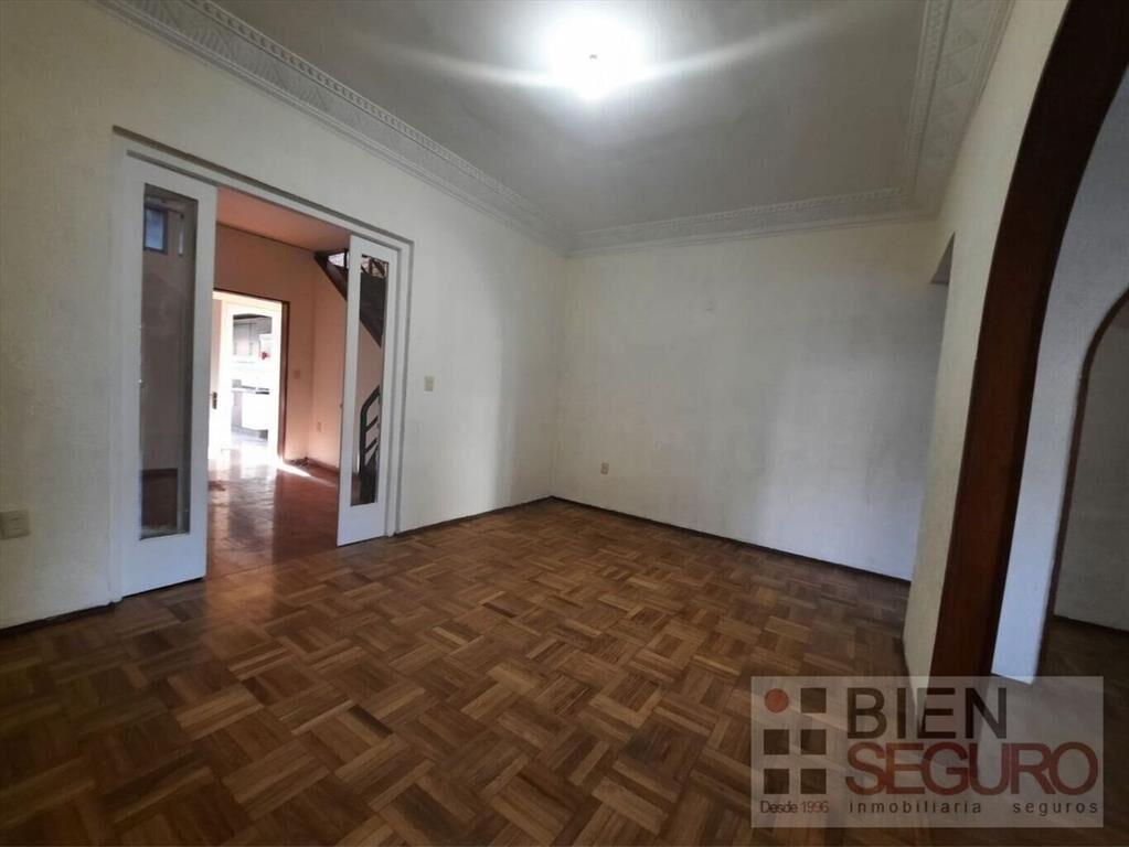 Cómoda casa de 2 plantas en venta en Pocitos