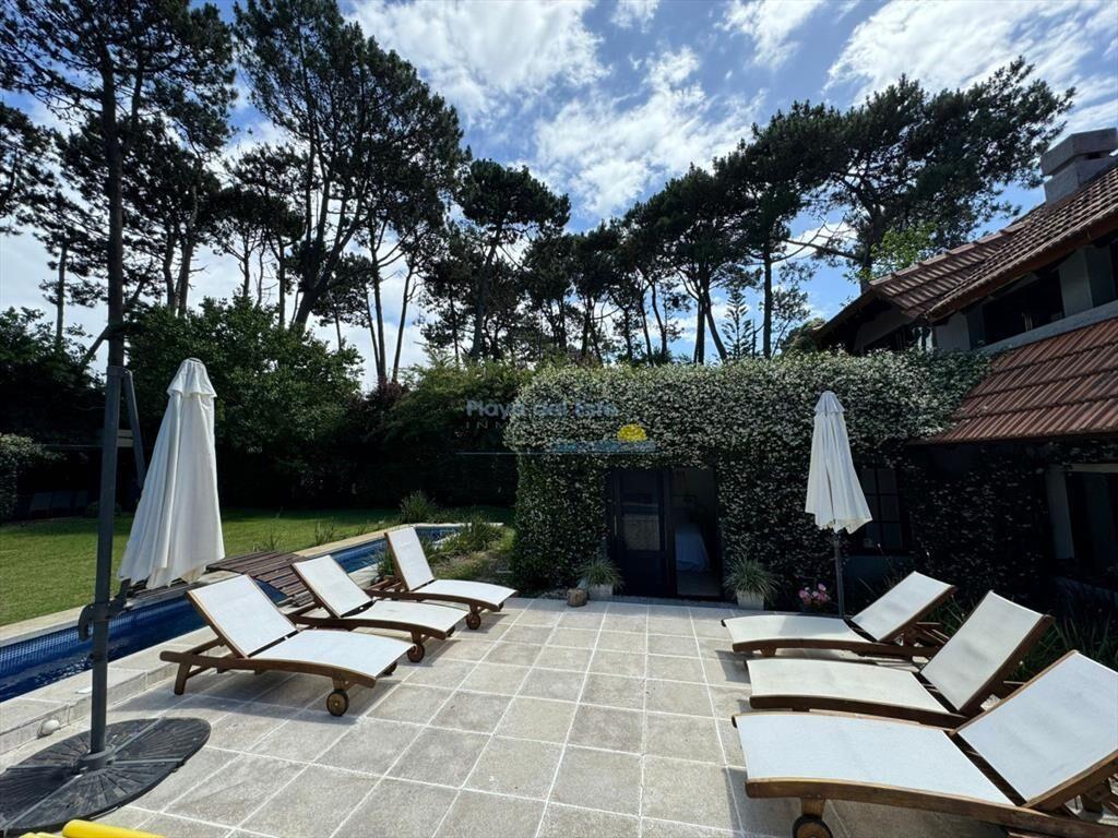 Casa en Venta de 5 dormitorios en Punta del este