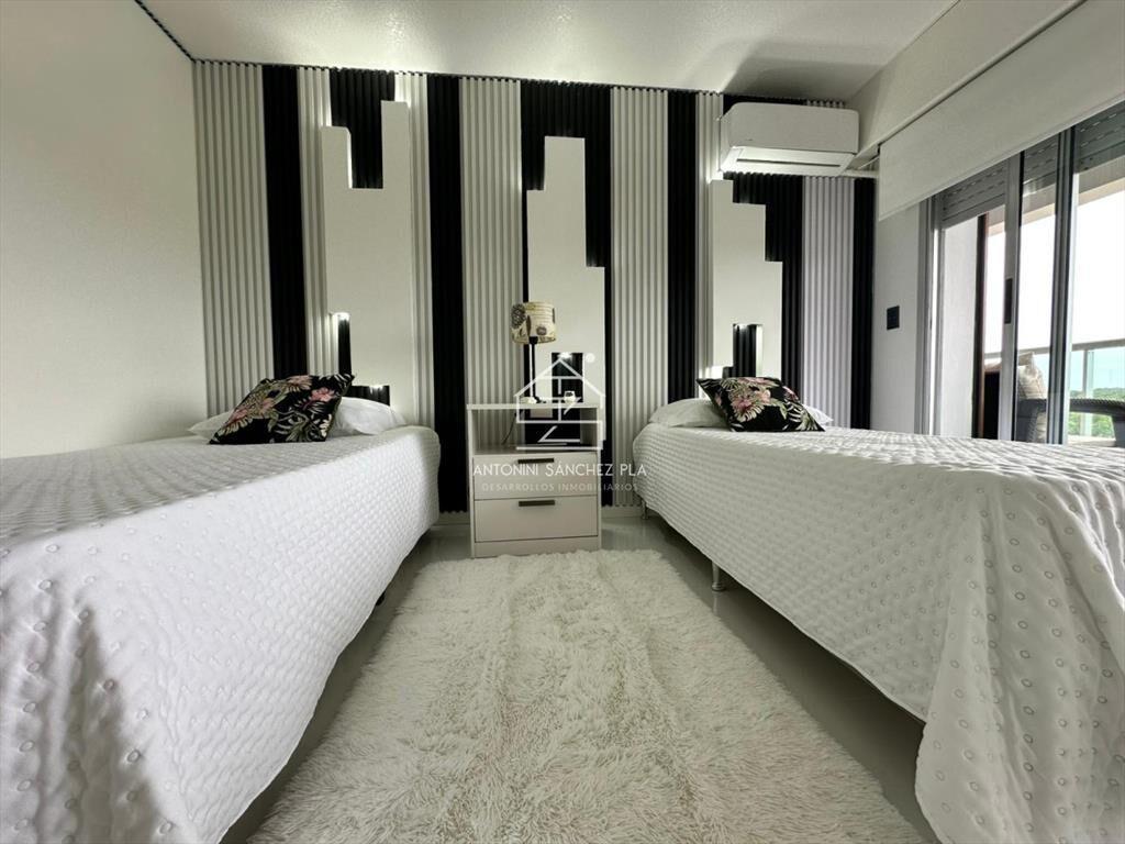 Venta de apartamento de dos dormitorios en Punta