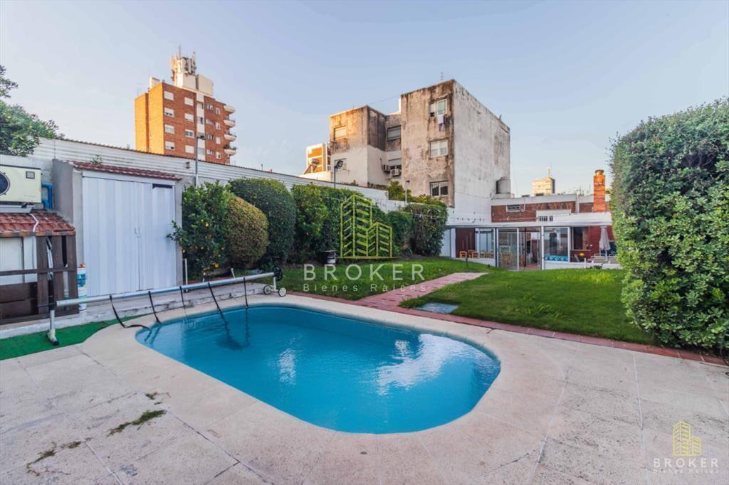 Venta Casa 3 dormitorios Malvin Piscina Barbacoa