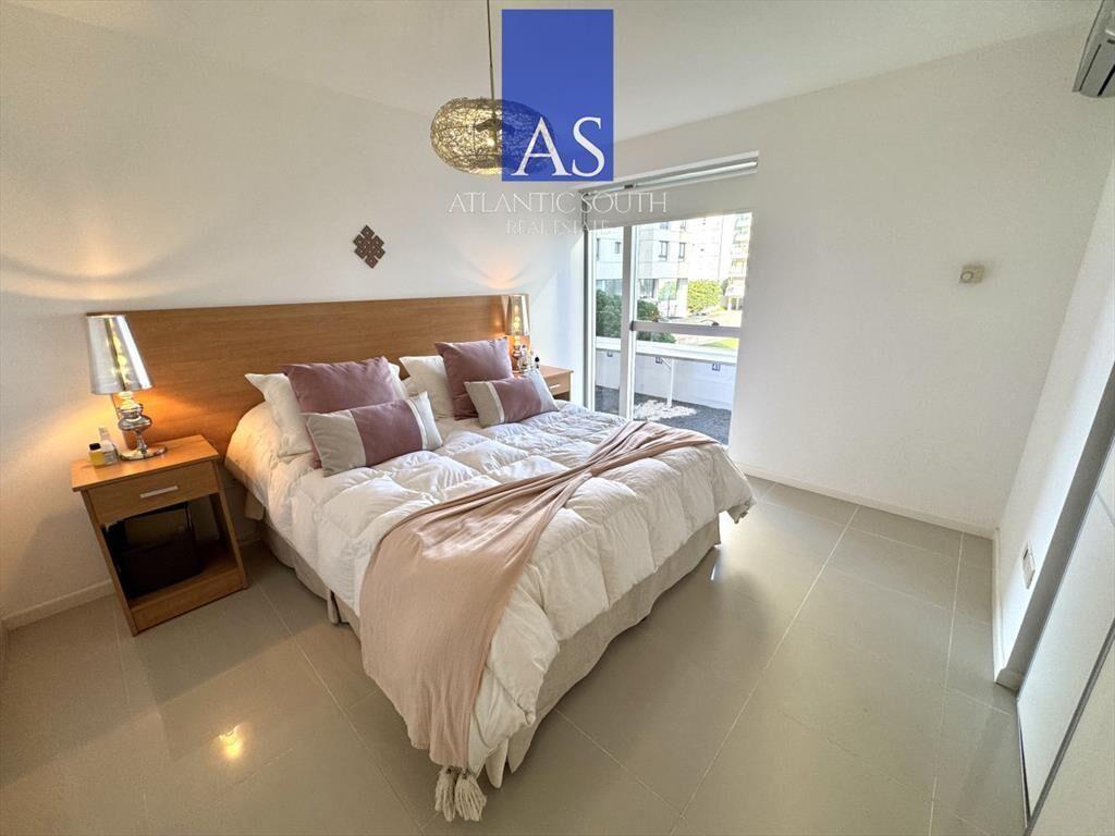 Apartamento de 2 dormitorios en Torre con