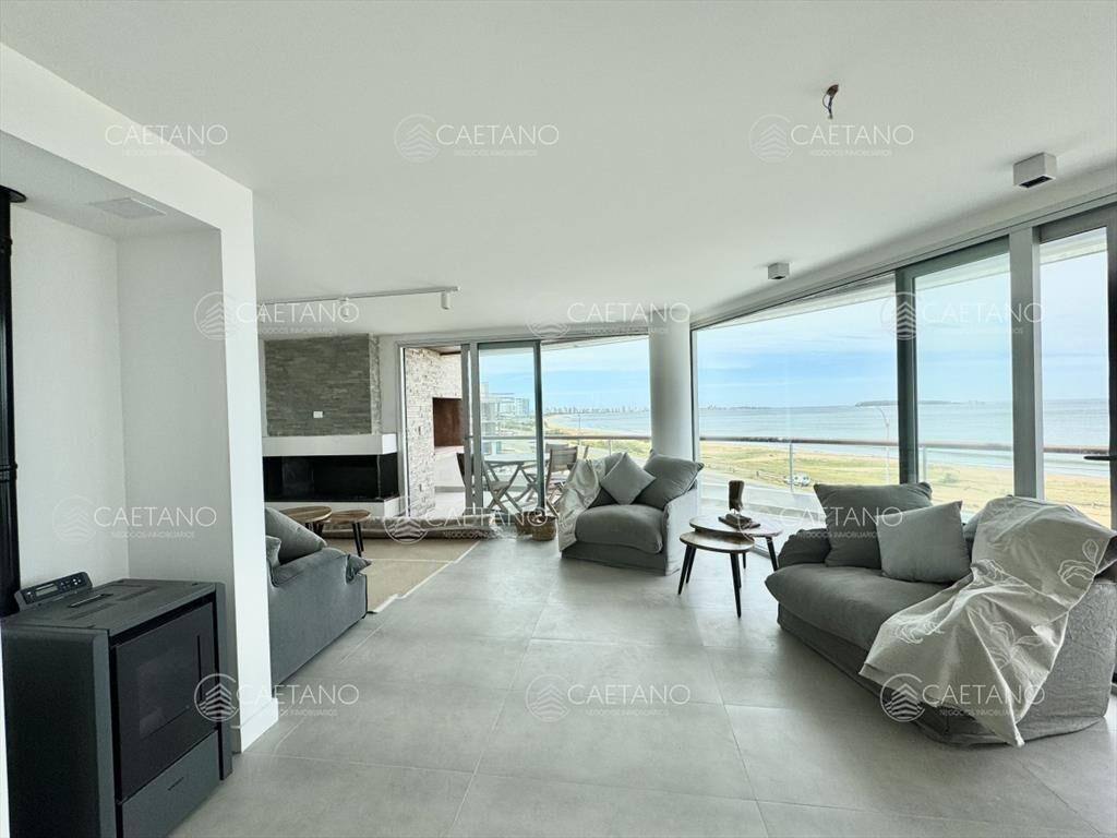 Venta Penthouse - 3 Dormitorios + Servicio -