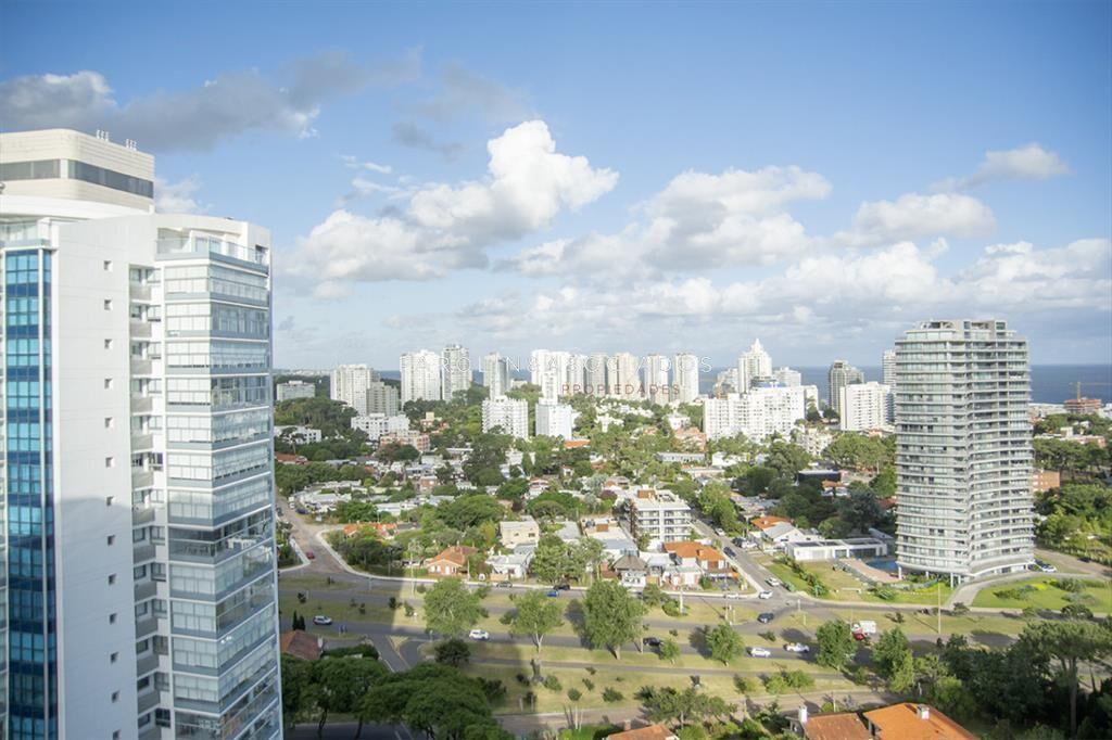 Vende apto de 2 dormitorios en Miami Boulevard !