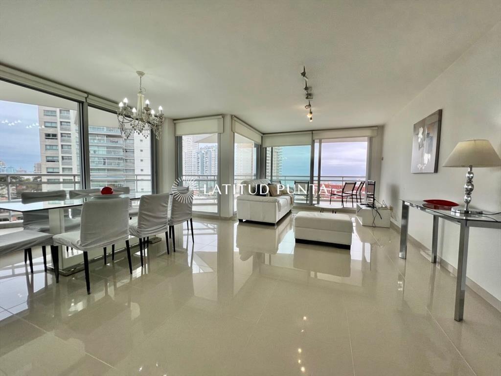 Mansa, apartamento de 3 dormitorios más