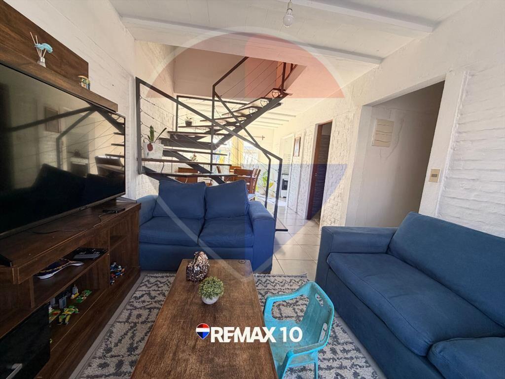 COOPERATIVA EN VENTA FLORIDA 4 DORMITORIOS 2 BAÑOS