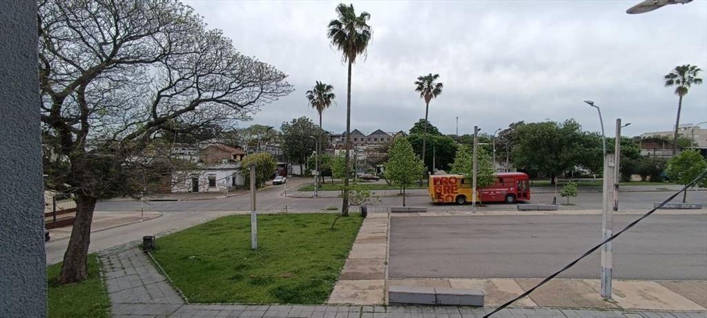 VENTA APTO 2 DORMITORIOS CON RENTA PASO MOLINO