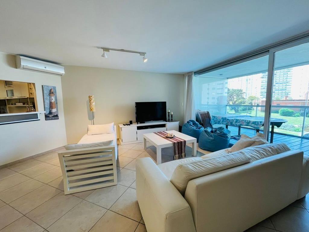 VENTA DE APARTAMENTO DE 3 DORMITORIOS EN TORRE O