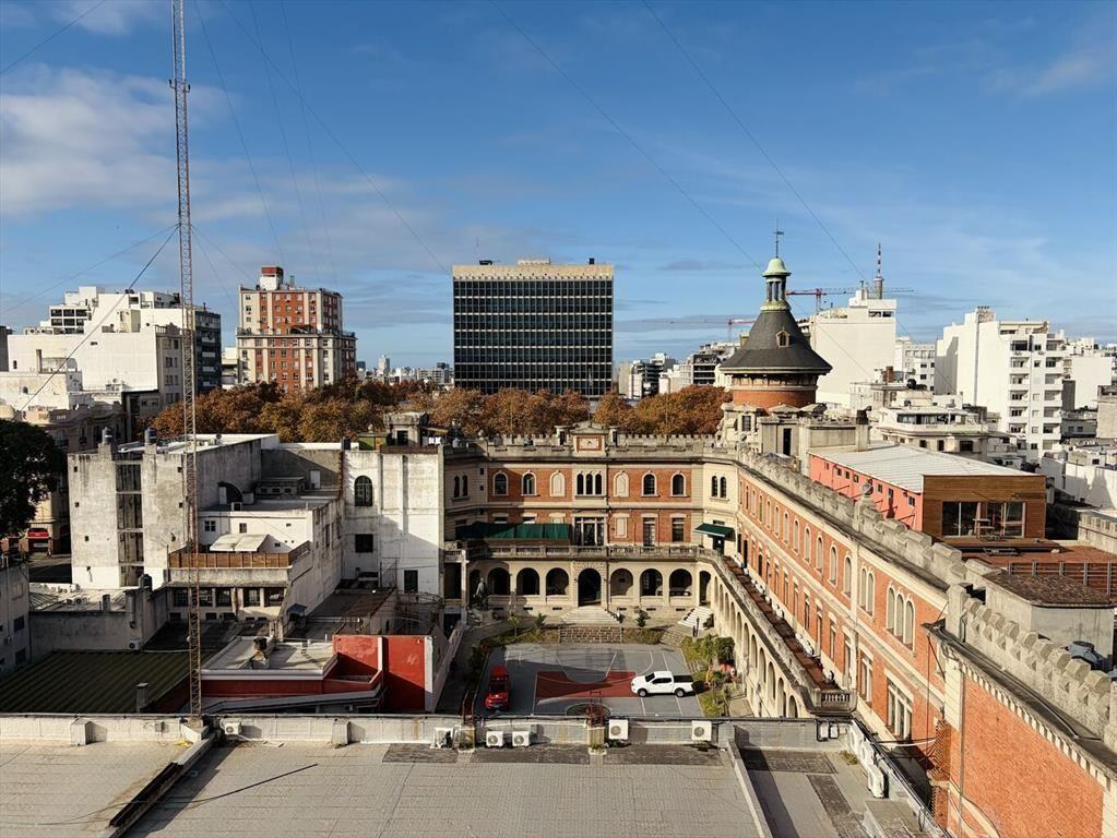 Alquiler apartamento 1 dormitorio al frente en Cordon. a es