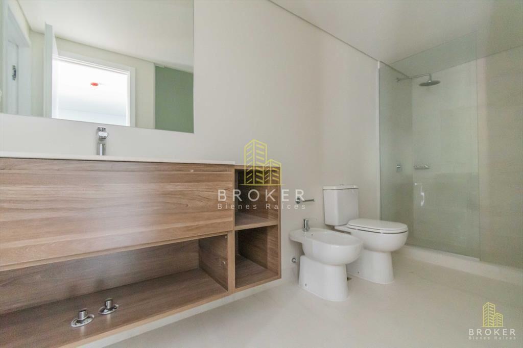 Venta Apartamento Duplex de diseño en Punta 2 al